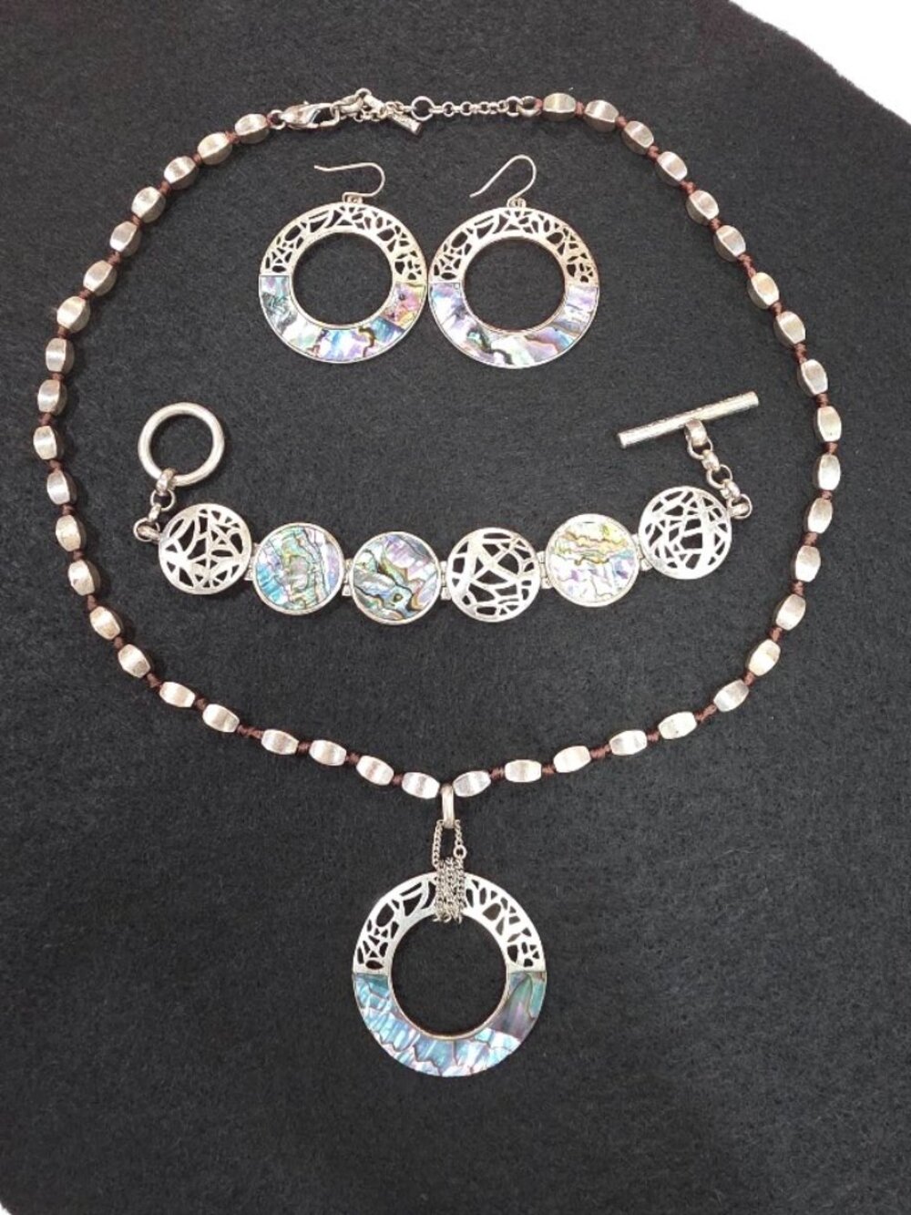Kenneth Cole Reaction Abalone Shell Jewelry Set